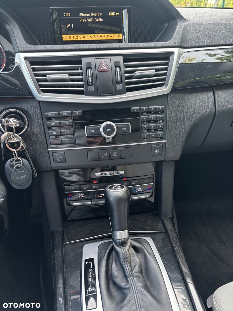 Mercedes-Benz Klasa E 220 CDI DPF BlueEFFICIENCY Automatik Avantgarde - 7