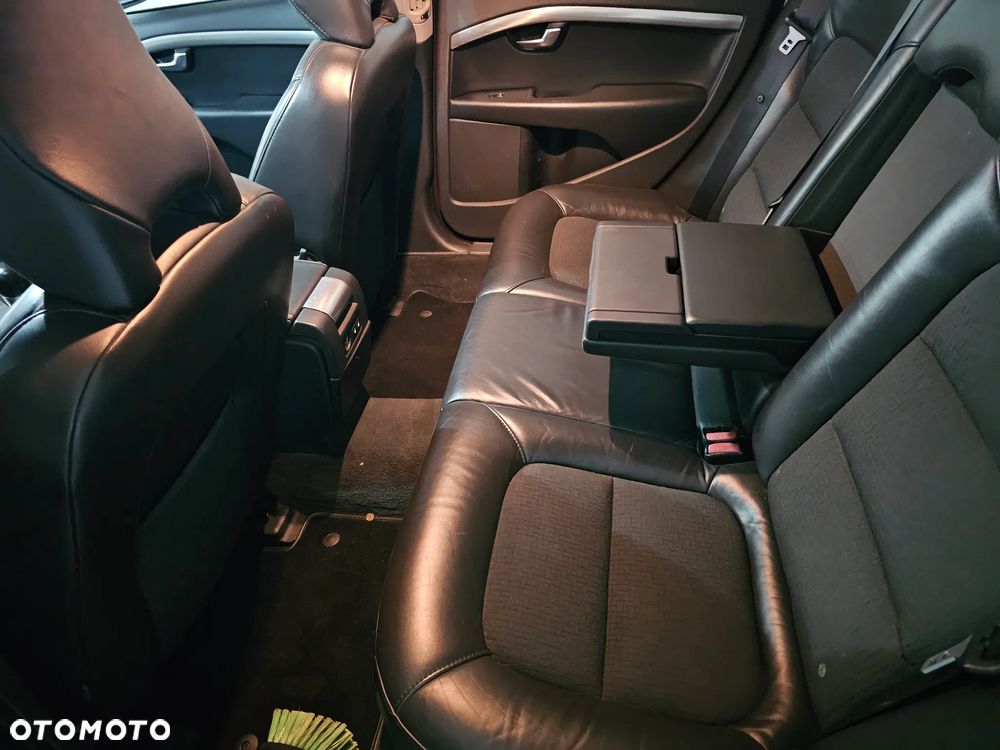 Volvo V70 DRIVe Momentum - 24