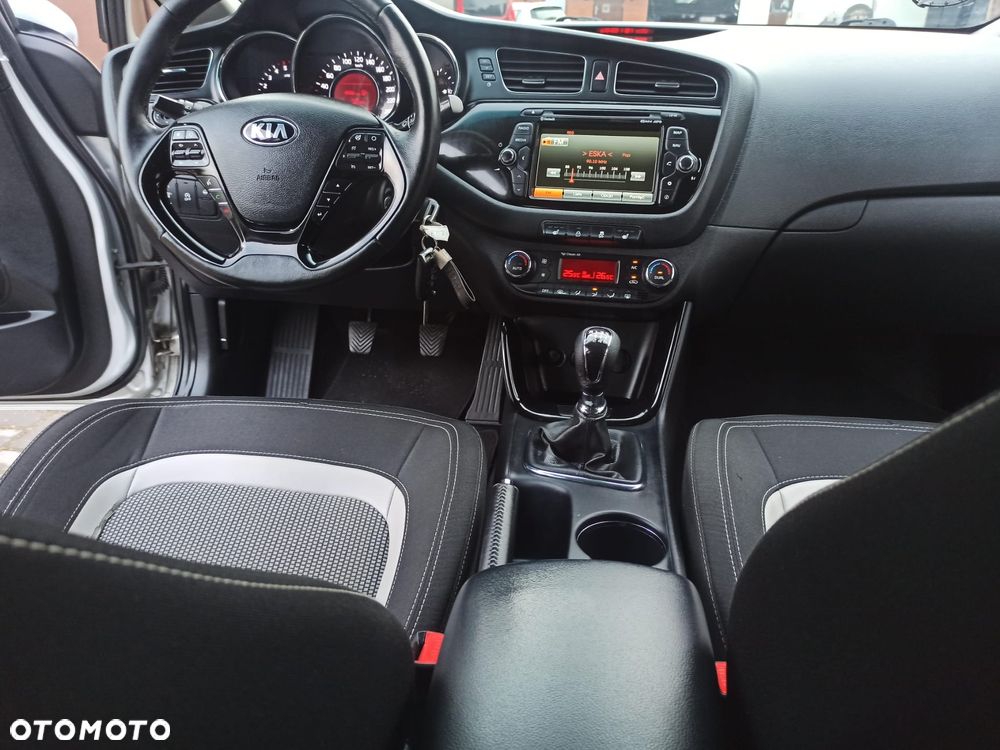 Kia Ceed 1.6 CRDi L - 12