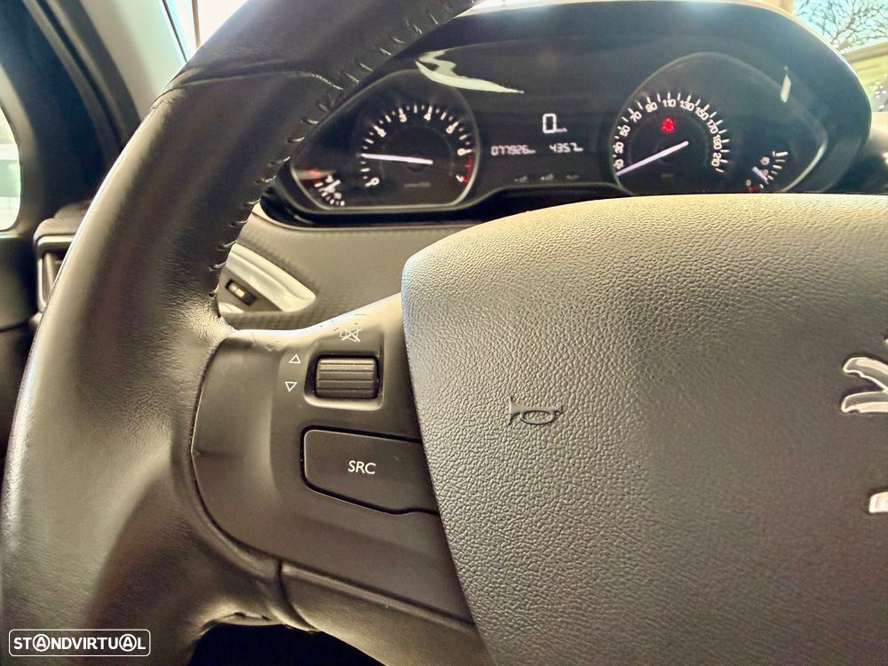 Peugeot 208 1.2 PureTech Style - 13