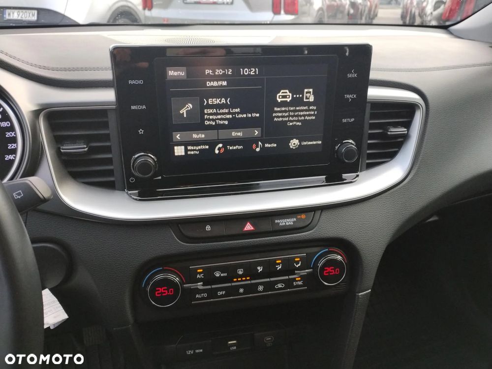 Kia Ceed 1.5 T-GDI M DCT - 21