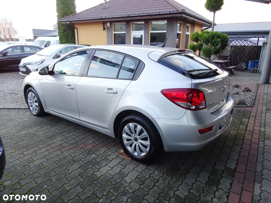 Chevrolet Cruze 2.0 D LT - 8