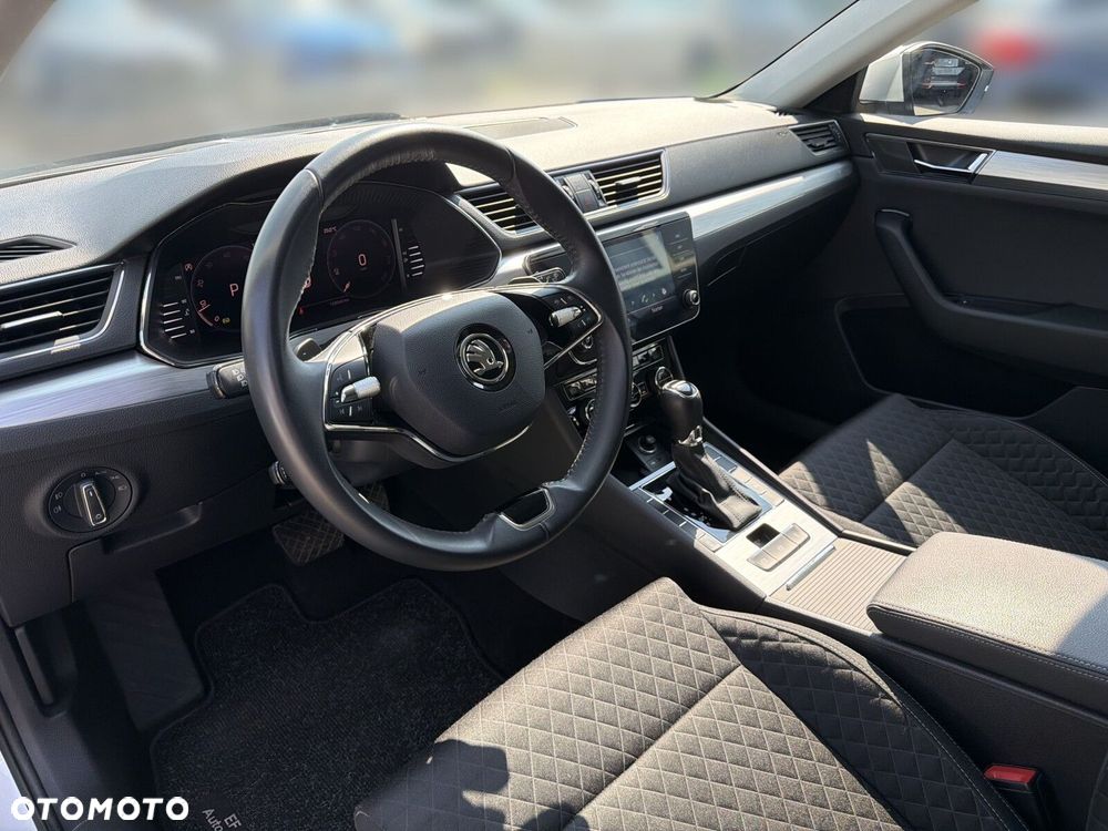 Skoda Superb 2.0 TDI SCR Ambition DSG - 11