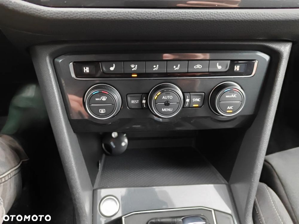 Volkswagen Tiguan Allspace 2.0 TSI 4Mot Highline DSG 7os - 13