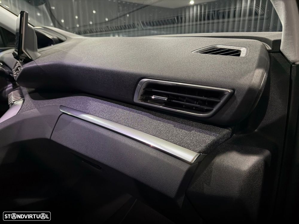 Peugeot 3008 1.2 PureTech Allure Pack - 34