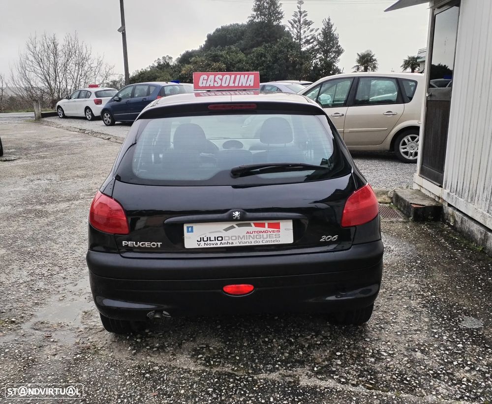 Peugeot 206 1.1 XT - 6