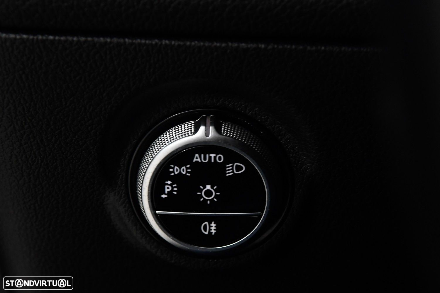 Mercedes-Benz C 200 Standard - 17
