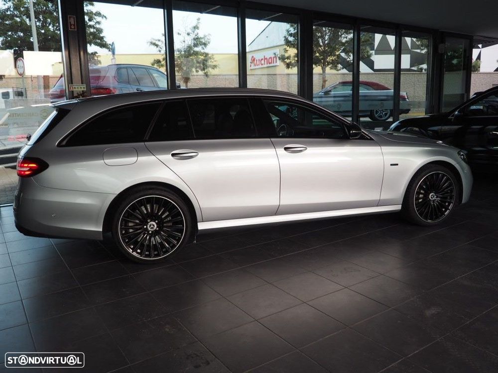 Mercedes-Benz E 300 de AMG Line - 18