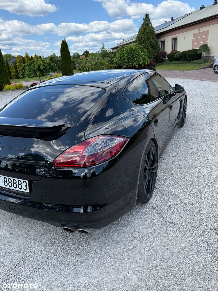 Porsche Panamera 4S - 6