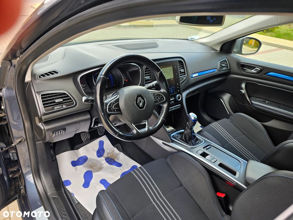 Renault Megane ENERGY TCe 130 GT LINE - 19
