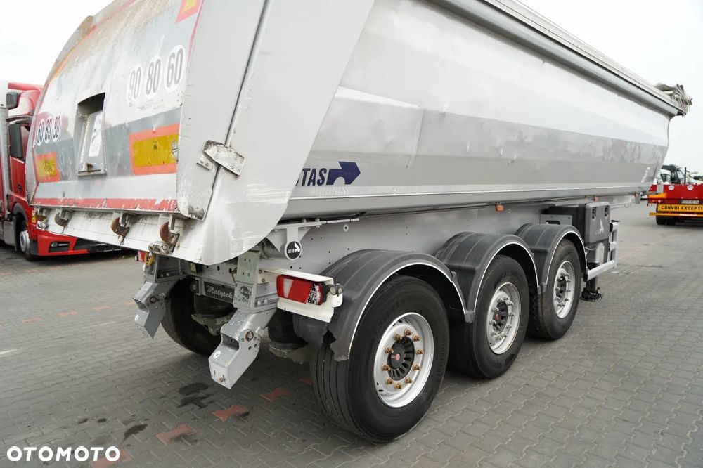 Stas WYWROTKA / 26m3 / ALUMINIOWA / OŚ PONOSZONA / SKRĘTNA  / OSIE SAF - 13