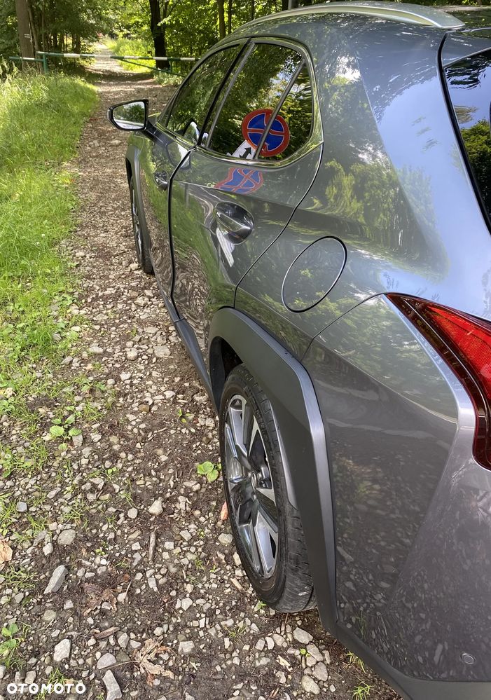 Lexus UX - 2