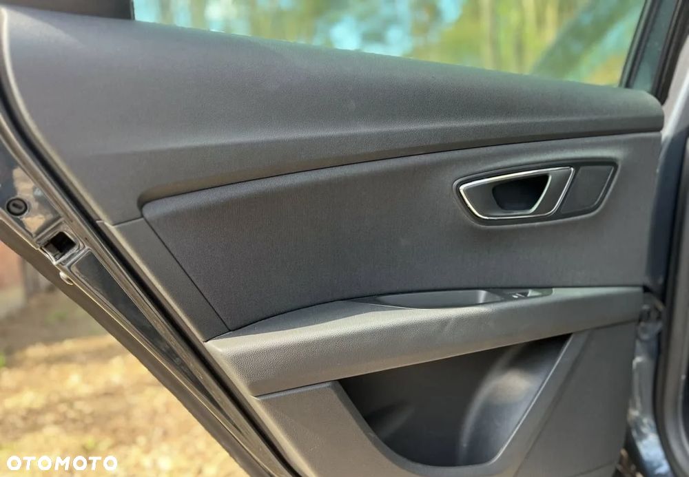 Seat Leon Sportstourer 1.5 eTSI ACT OPF DSG FR - 12