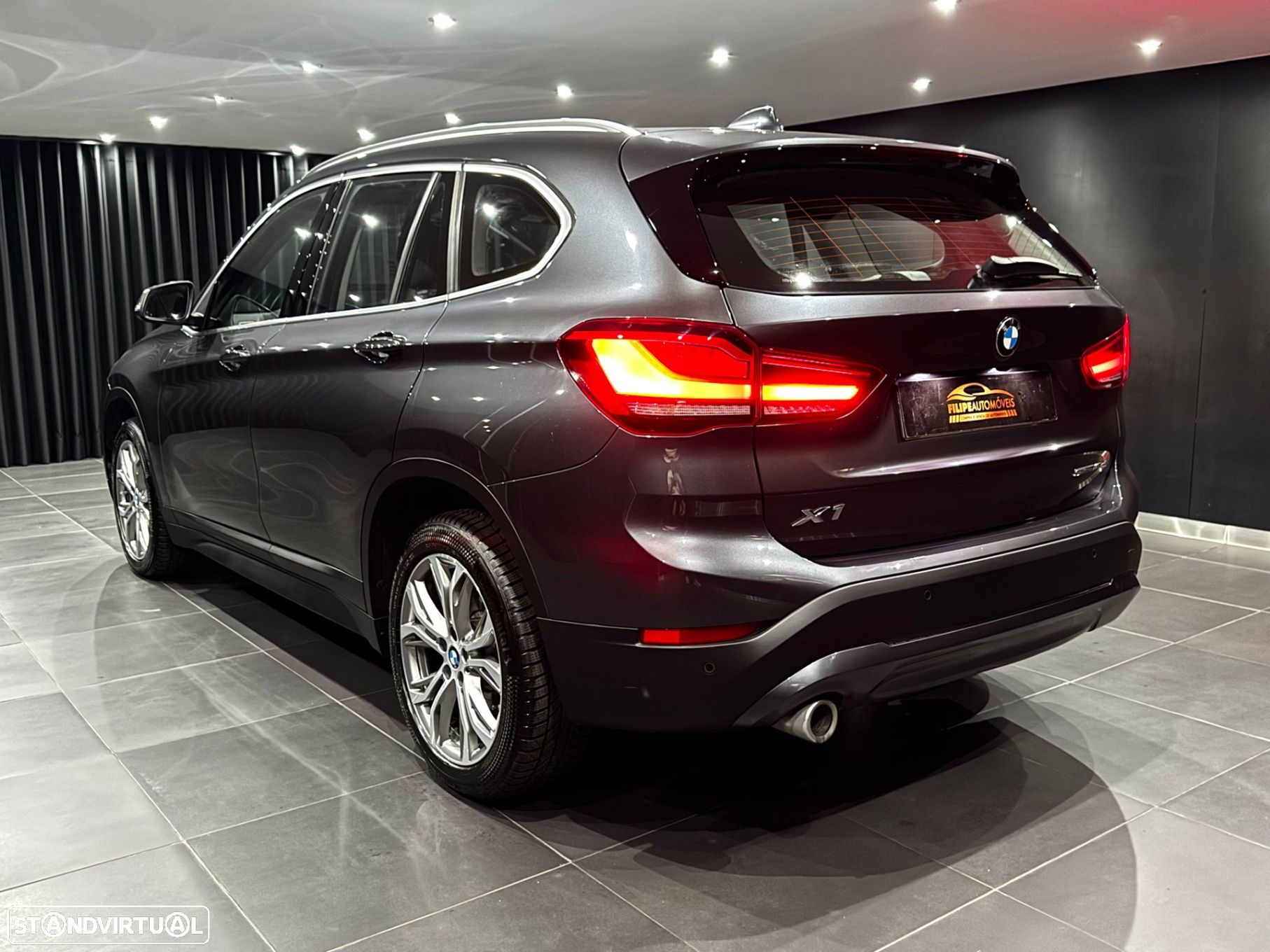 BMW X1 16 d sDrive Pack Essence Auto - 6