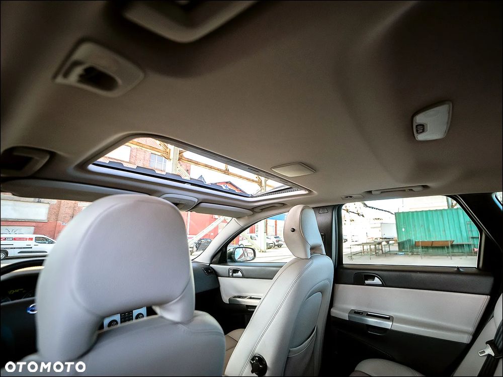 Volvo V50 - 28