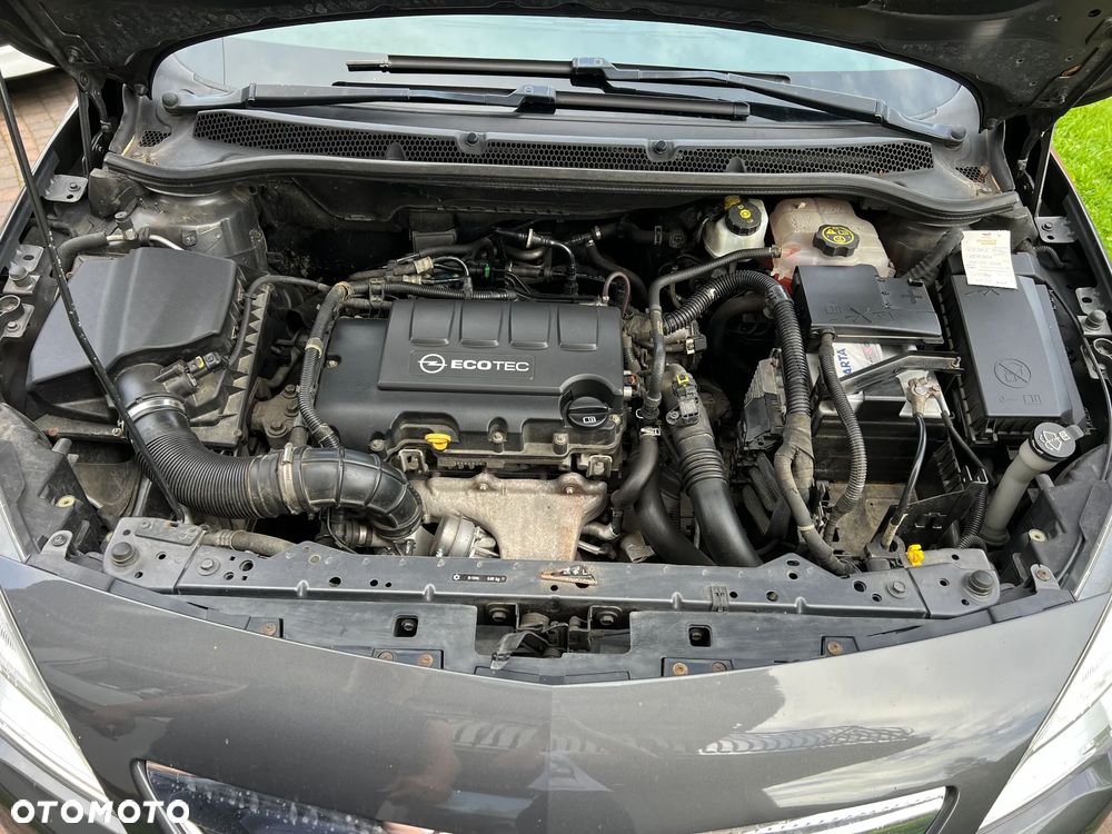 Opel Astra 1.4 T Edition 150 - 10