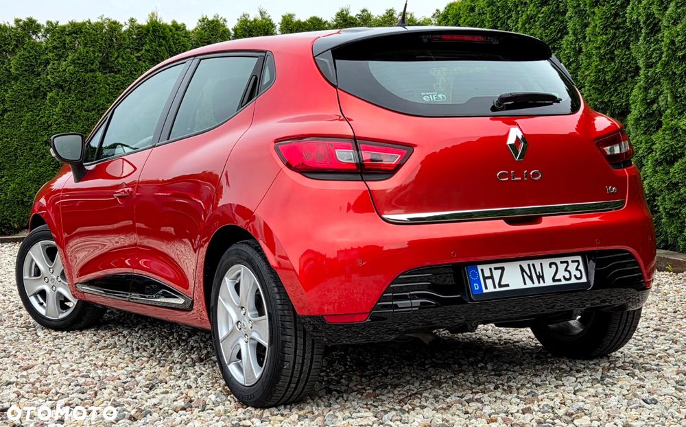 Renault Clio - 13