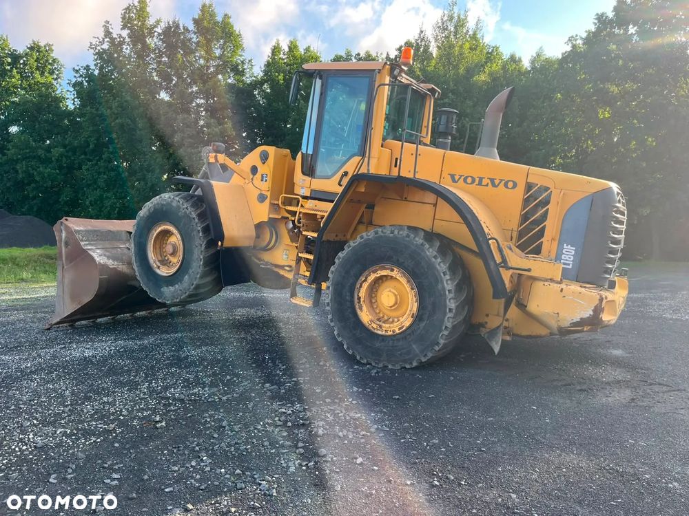 Volvo L180F - 12