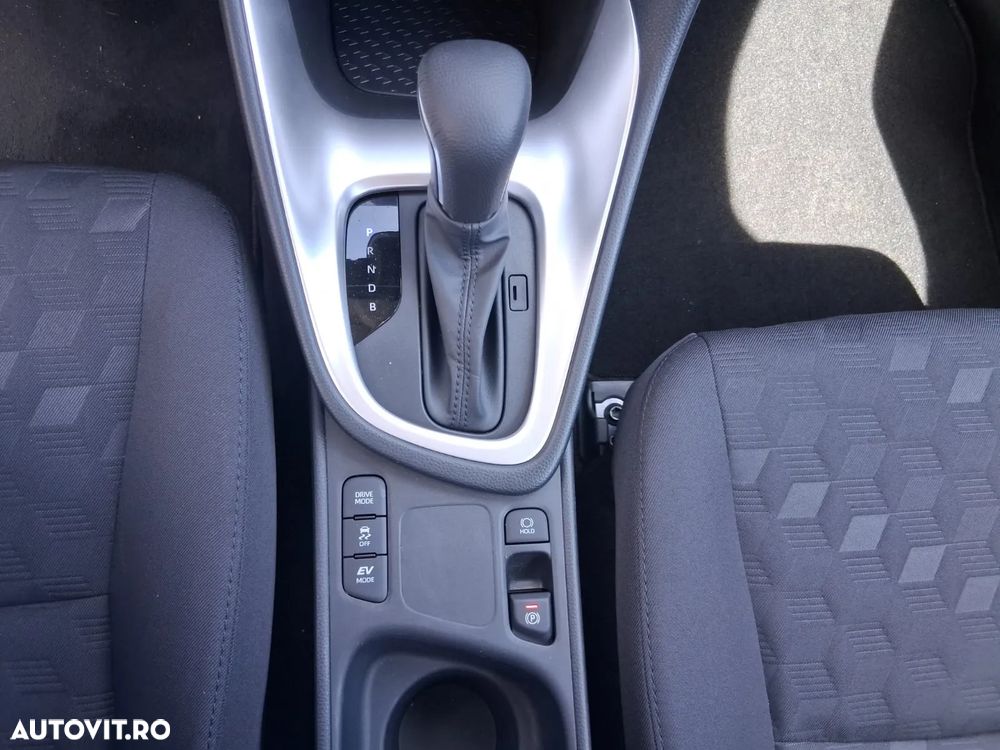 Toyota Yaris 1.5 VVT-i HSD Active - 6