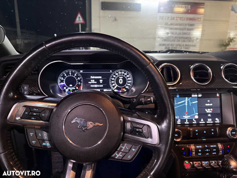 Ford Mustang - 22
