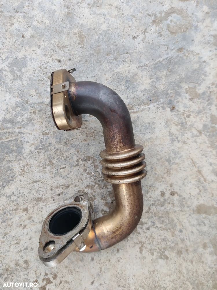 Conducta Teava gaze EGR motor 2.0 Seat Exeo Audi A4 A5 A6 Q5 03L131521J - 2