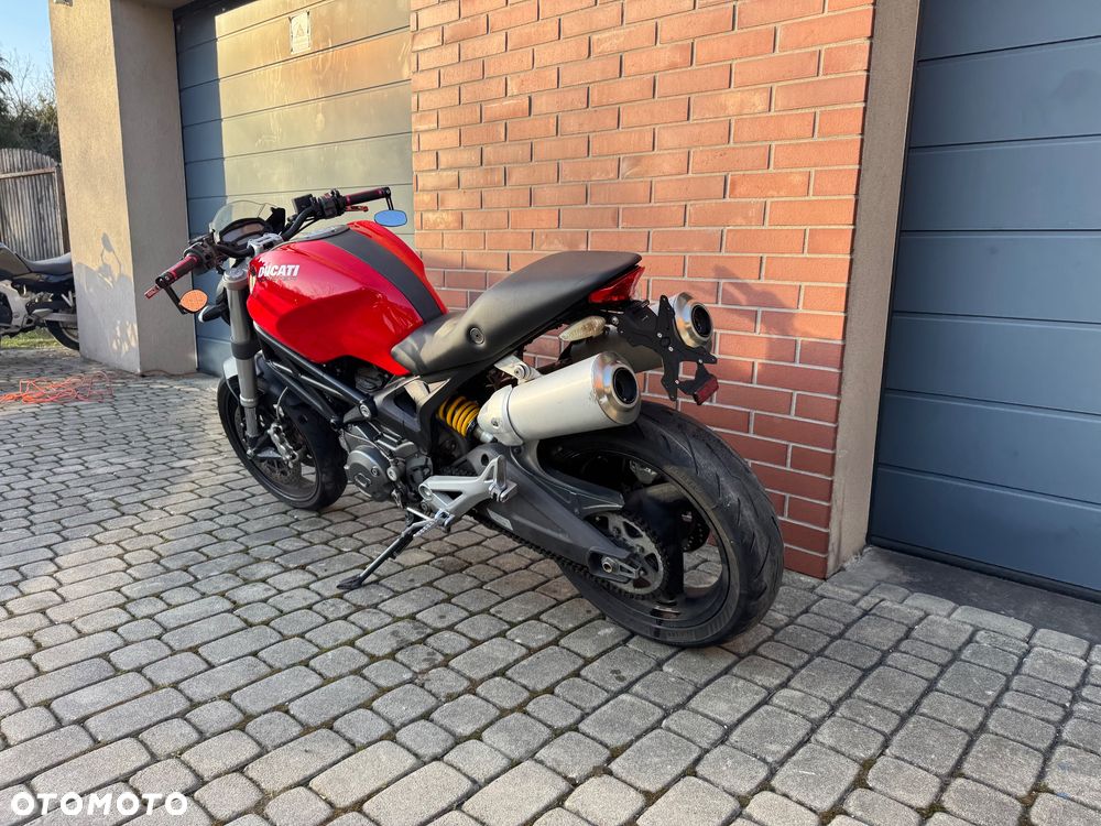 Ducati Monster - 12
