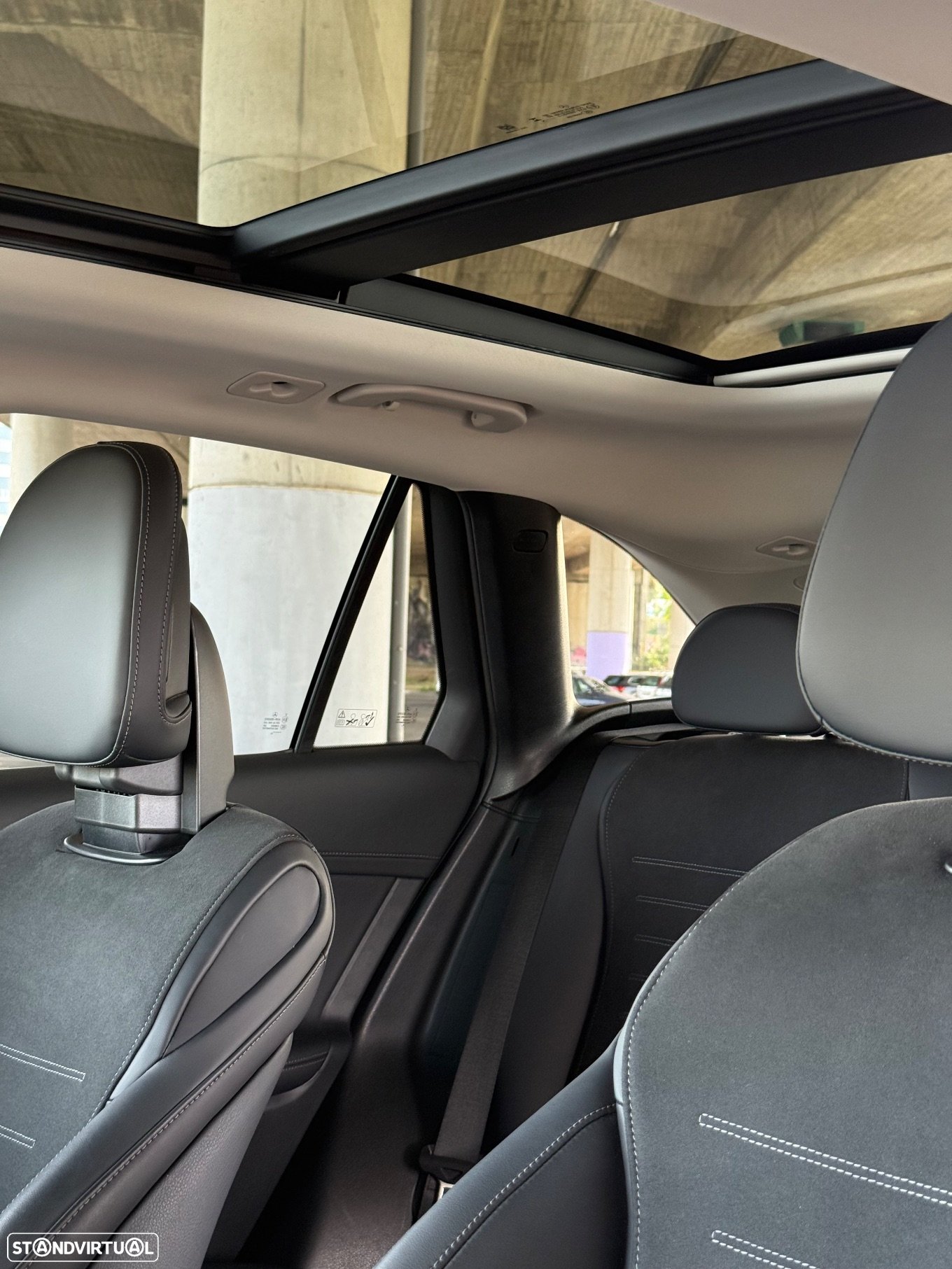 Mercedes-Benz GLC 300 e 4Matic - 29