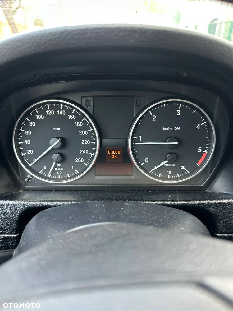 BMW X1 sDrive18d - 18