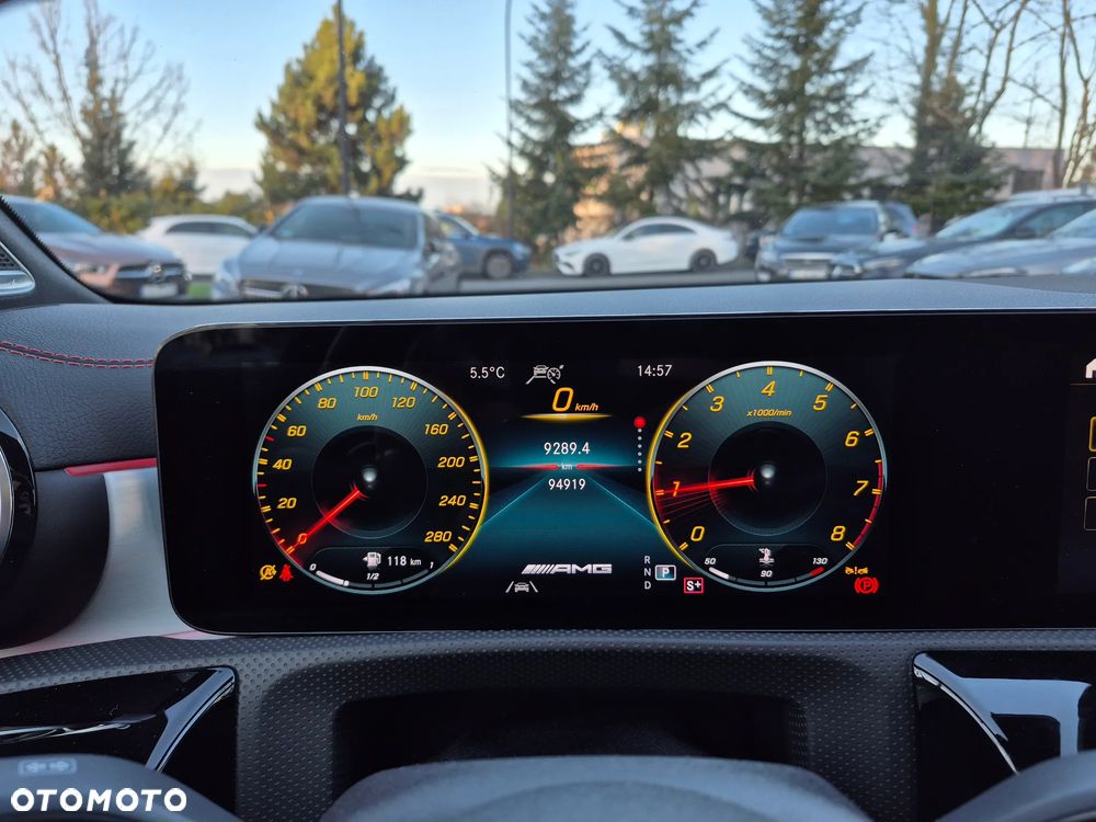 Mercedes-Benz CLA - 19