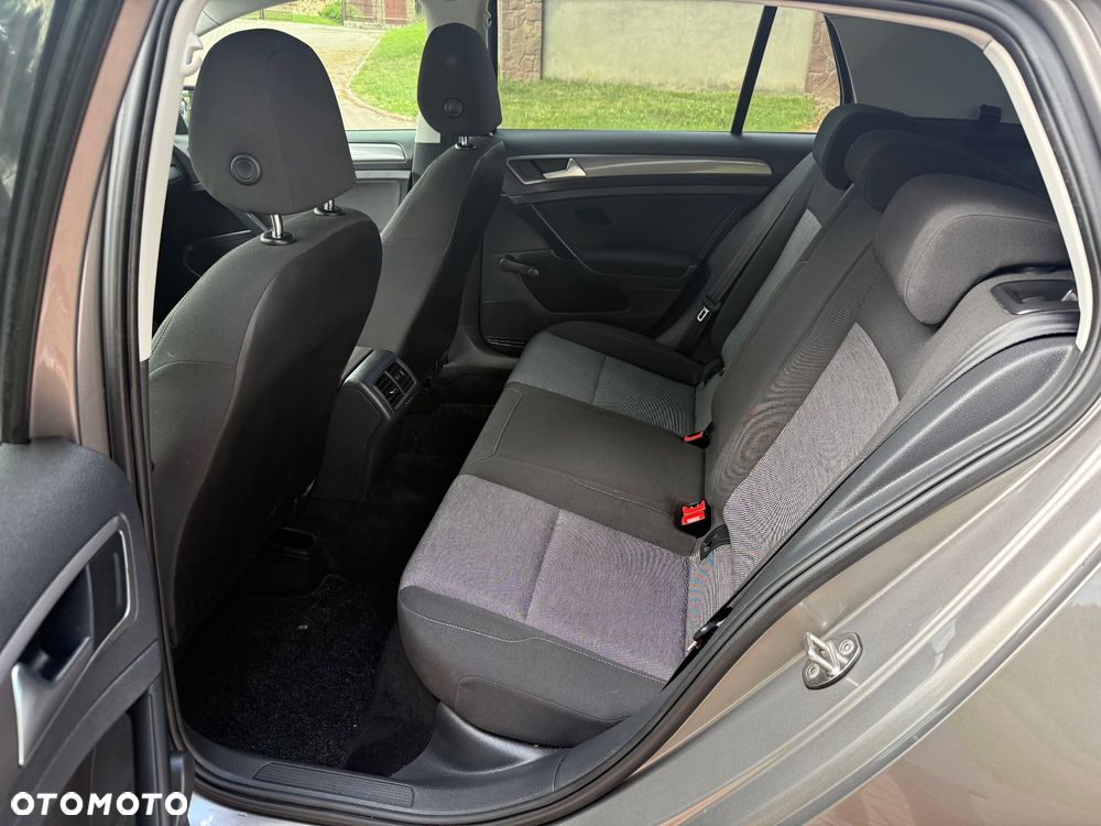 Volkswagen Golf VI 1.6 TDI Comfortline - 8