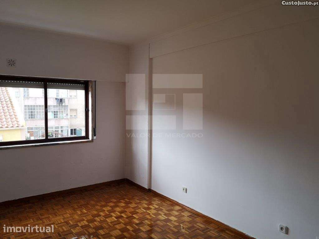 Apartamento T2, situado em Brandoa (Amadora - Grande imagem: 5/18