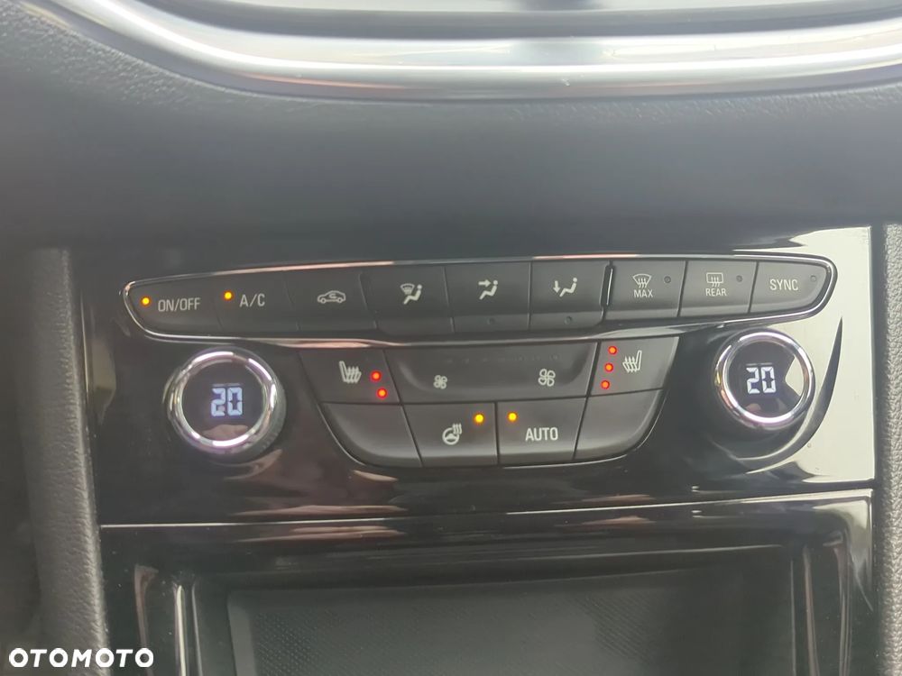 Opel Astra 1.2 T Elegance S&S - 37