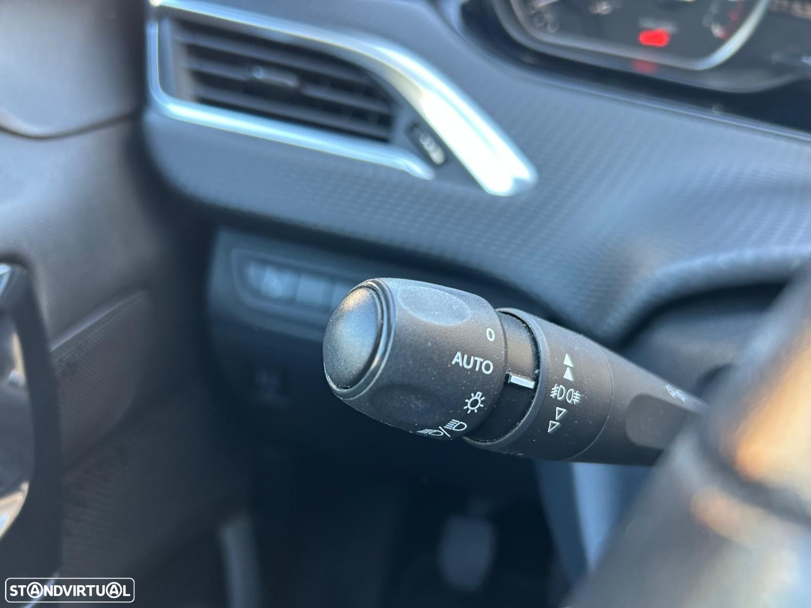 Peugeot 208 1.2 PureTech Style - 34
