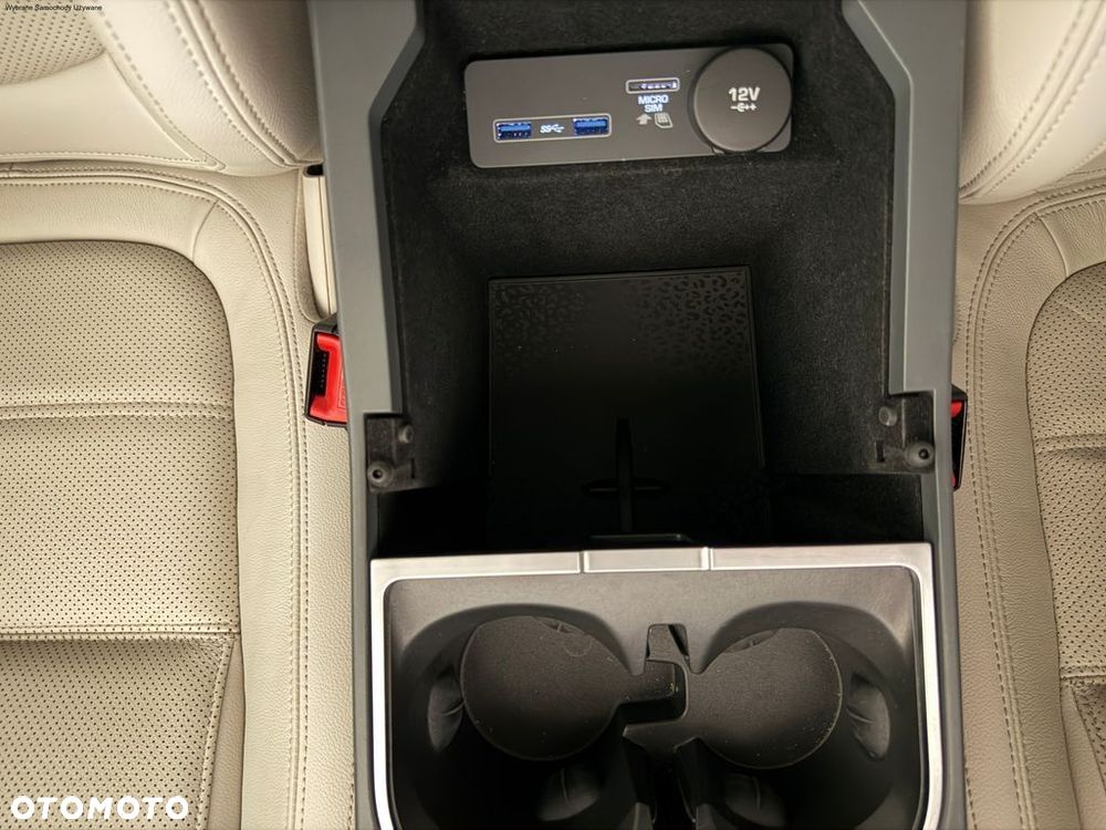 Jaguar E-Pace - 21