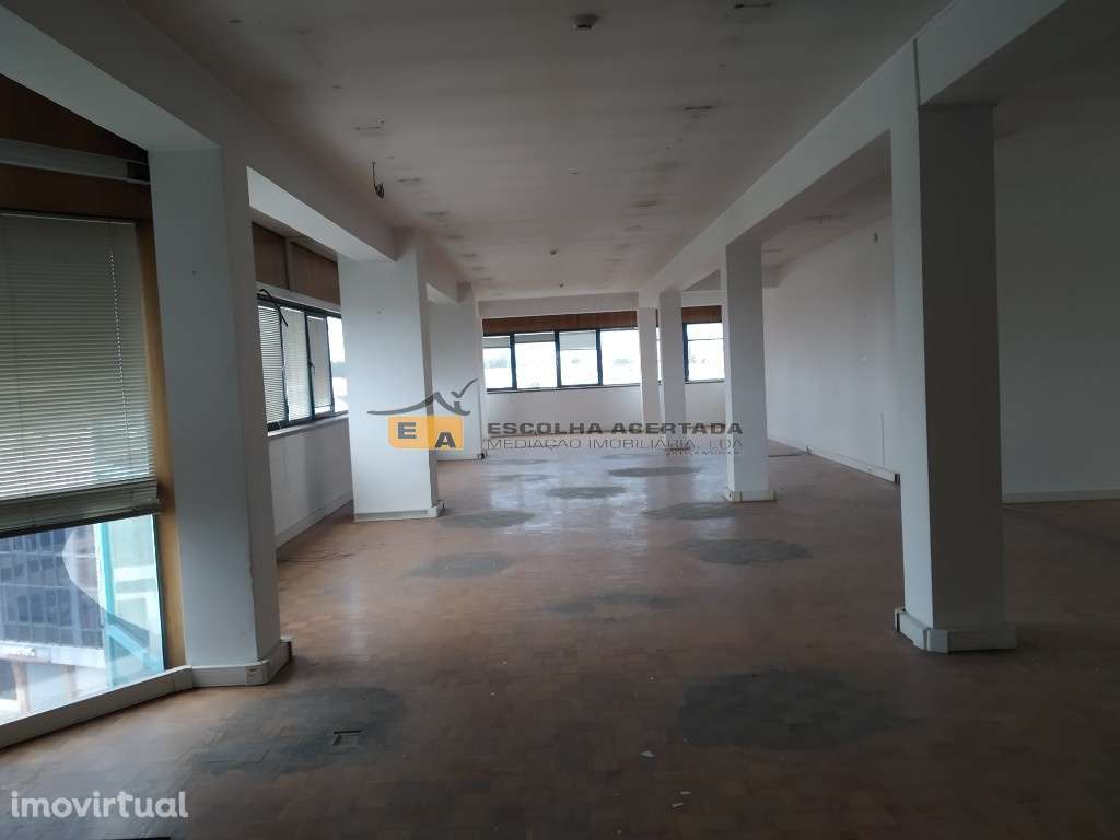 Escritório junto ao Aeroporto - Grande imagem: 2/4