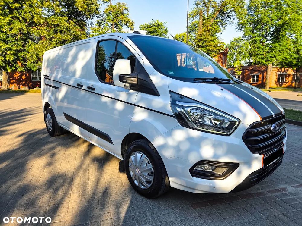 Ford TRANSIT CUSTOM - 8