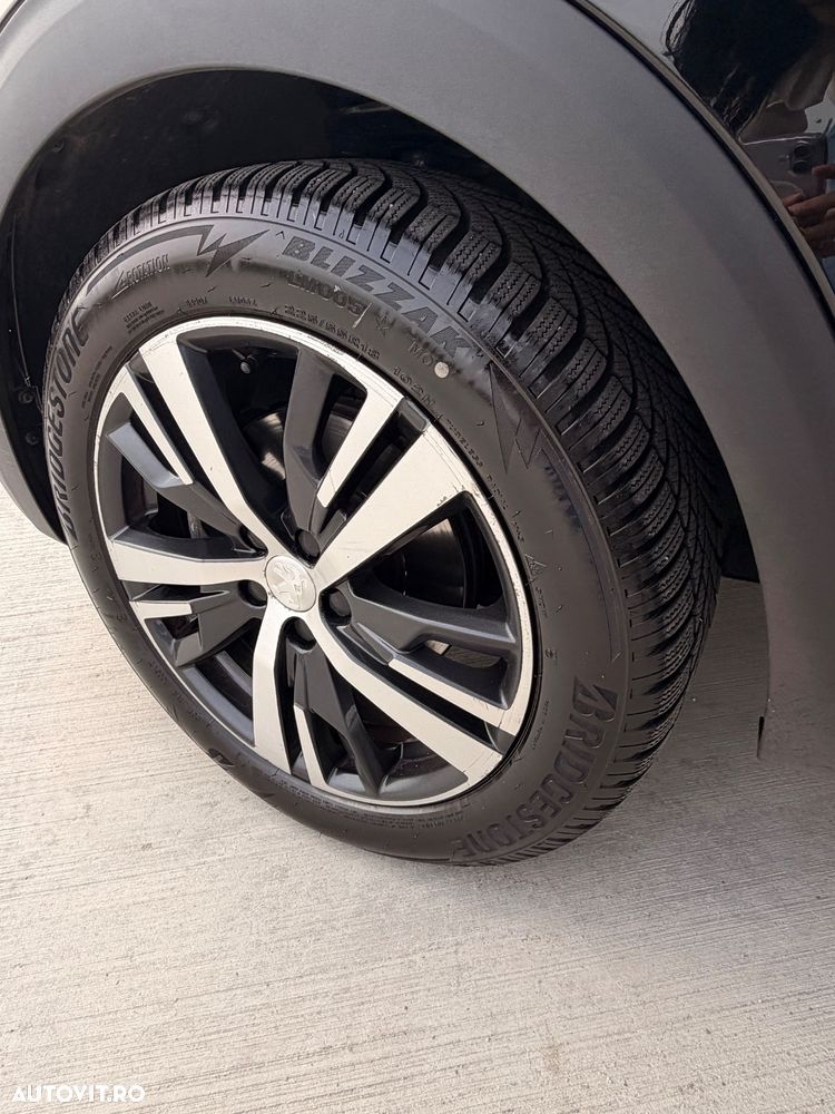 Peugeot 3008 1.6 BlueHDI S&S EAT6 Allure - 3