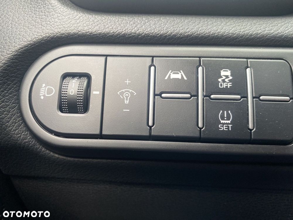 Kia XCeed - 18