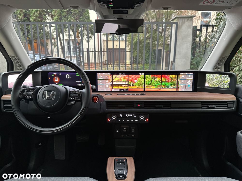 Honda e Advance (17") - 13