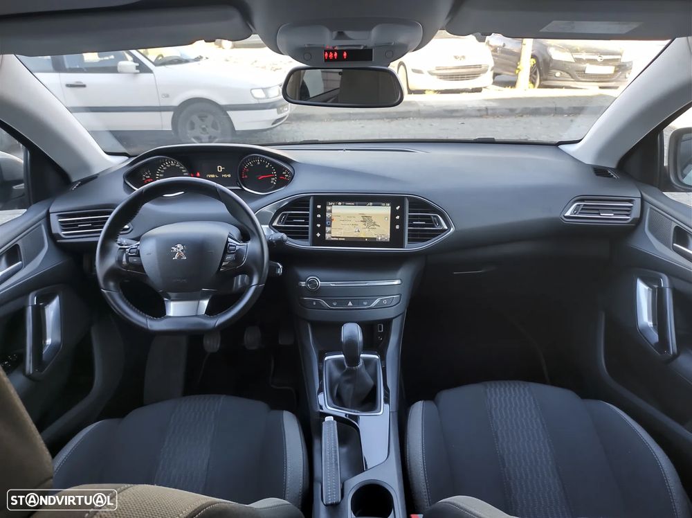 Peugeot 308 SW BlueHDi 100 Stop & Start Nível 1 Business-Line - 18