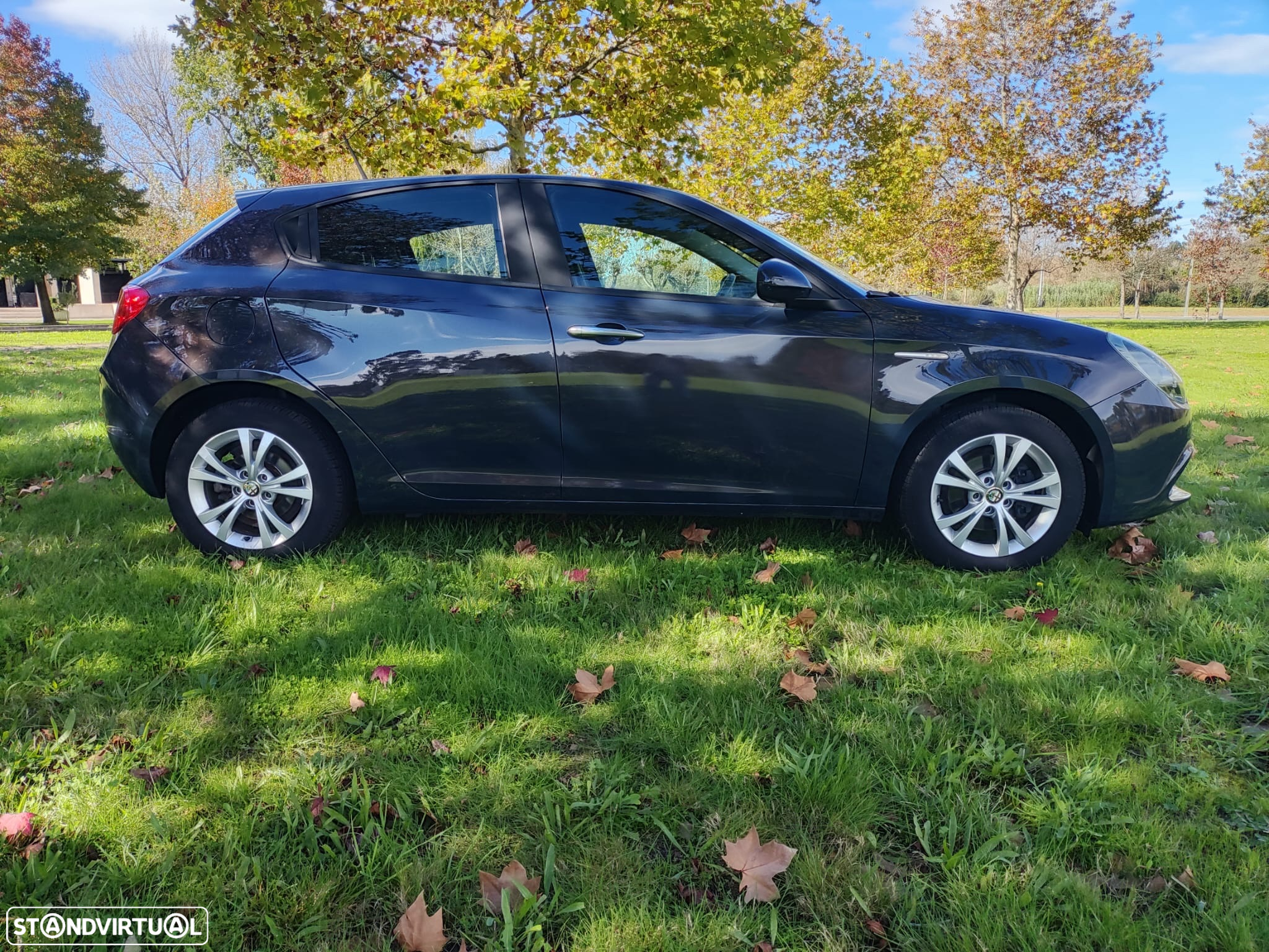 Alfa Romeo Giulietta 1.6 JTDm Distinctive 57X - 10