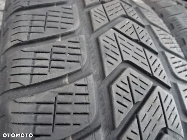 215/65/R17 99H PIRELLI WINTER SCORPION TM - 5