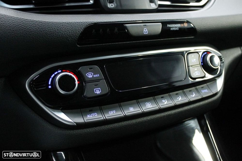 Hyundai i30 SW 1.0 T-GDi Style Plus - 29