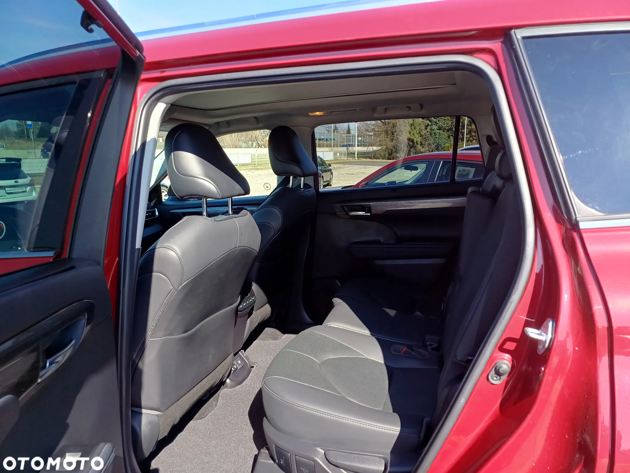 Toyota Grand Highlander - 7