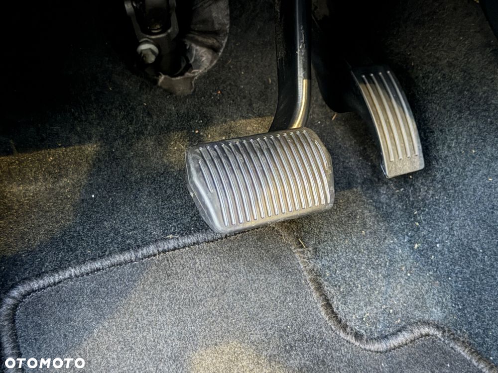 Ford Focus 1.0 EcoBoost Titanium - 12