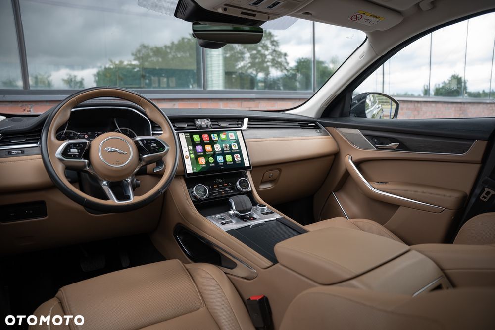 Jaguar F-Pace D200 AWD R-Dynamic SE - 25