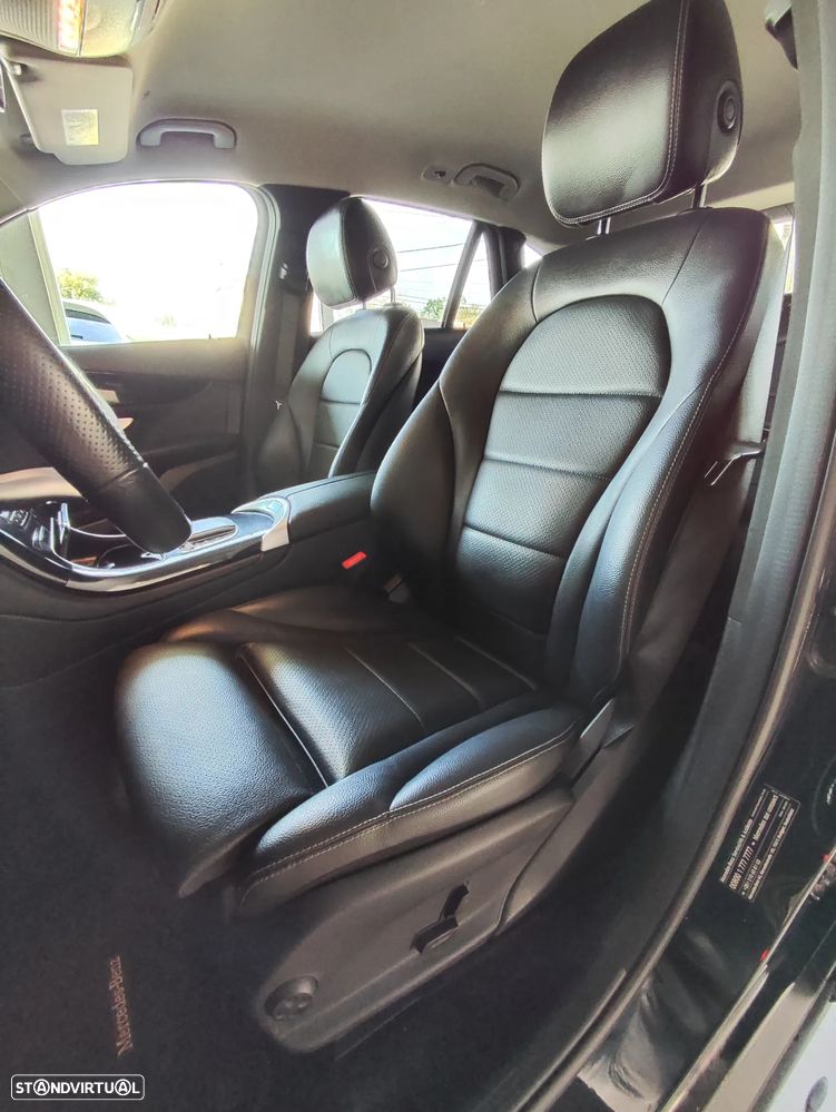 Mercedes-Benz GLC 300 ver-de-4matic-9g--tronic-edition-amg-line - 25