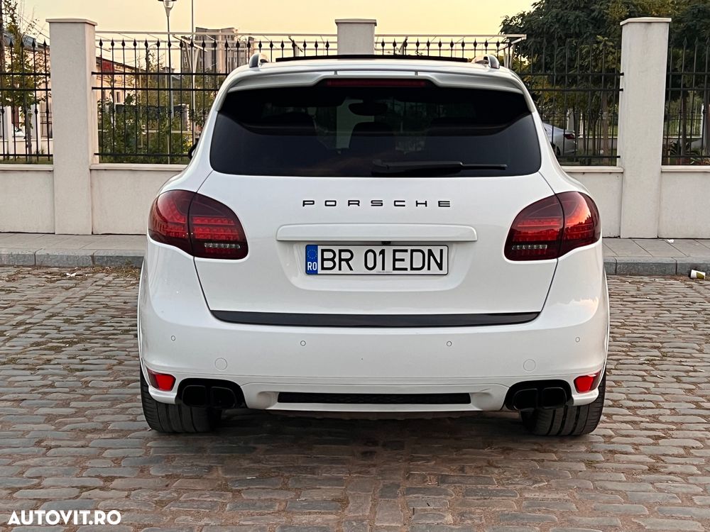 Porsche Cayenne - 6