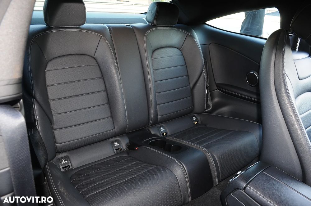 Mercedes-Benz C 300 4MATIC Aut. - 8