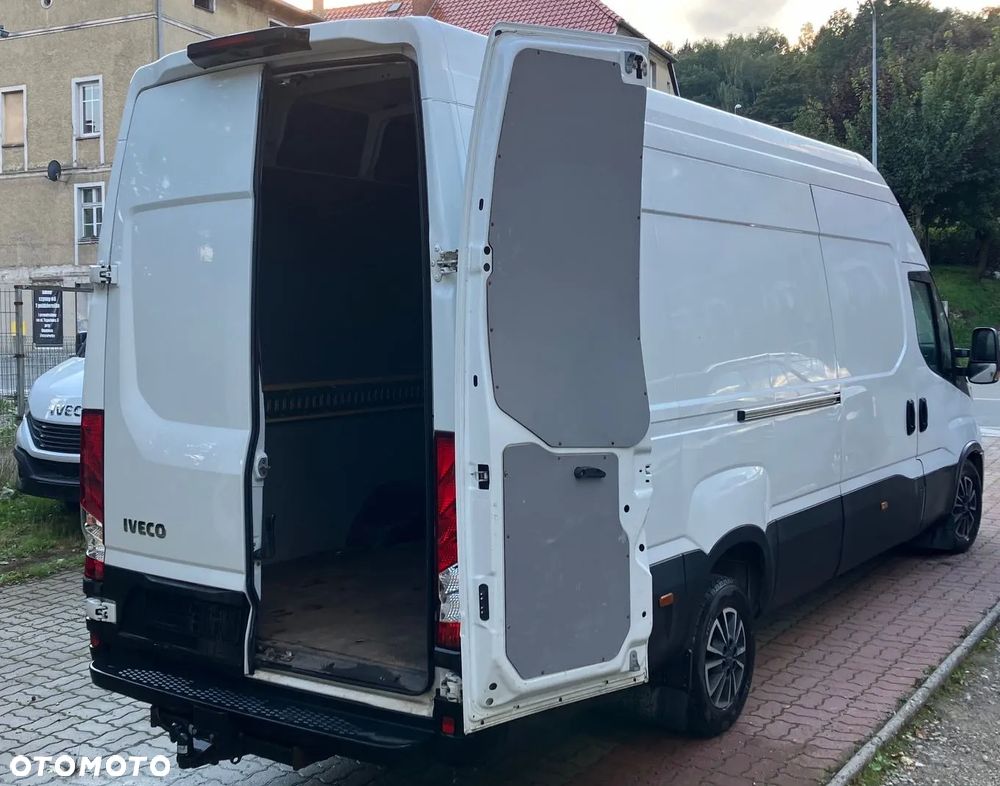 Iveco 3.0 Daily 35S18 L4H4 HiMatic Led Alu 18m3 MAXI blaszak - 18